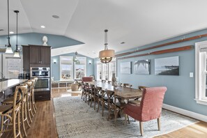 Dining - A Pierless Vista, Oceanfront House in Atlantic Beach, NC! (Atlantic Beach)