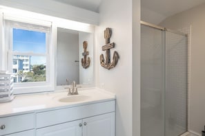 Towels - 2 Seas the Day West, Oceanfront Duplex in Emerald Isle, NC! (Emerald Isle)