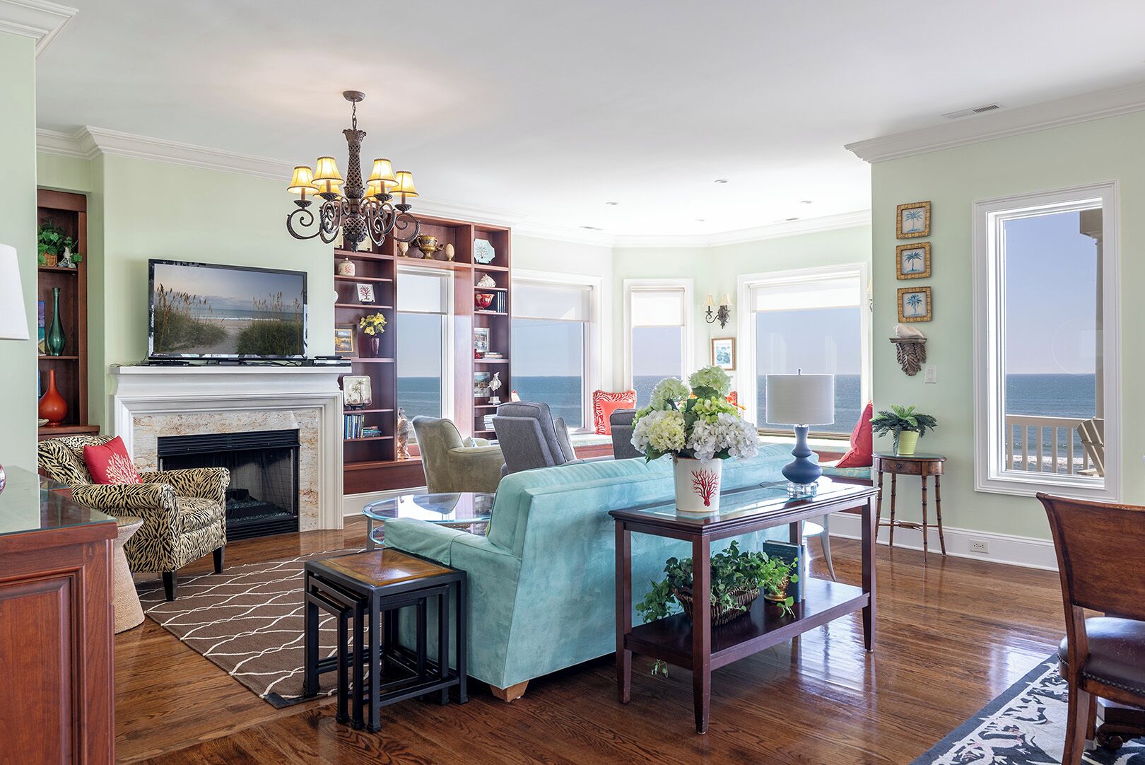 TV, peis og DVD-spiller