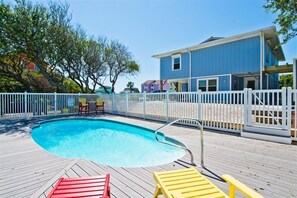 Et oppvarmet basseng