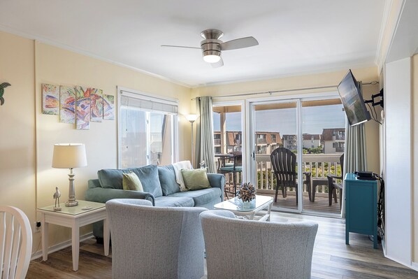 Smart TV, DVD player