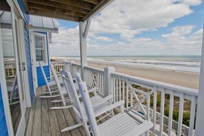 Property grounds - A Southern Exposure, Oceanfront House in Emerald Isle, NC! (Emerald Isle)