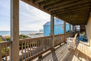 Property grounds - Angel's Dream, Oceanfront House in Emerald Isle, NC! (Emerald Isle)