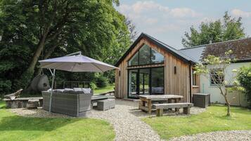 Cottage | Outdoor dining