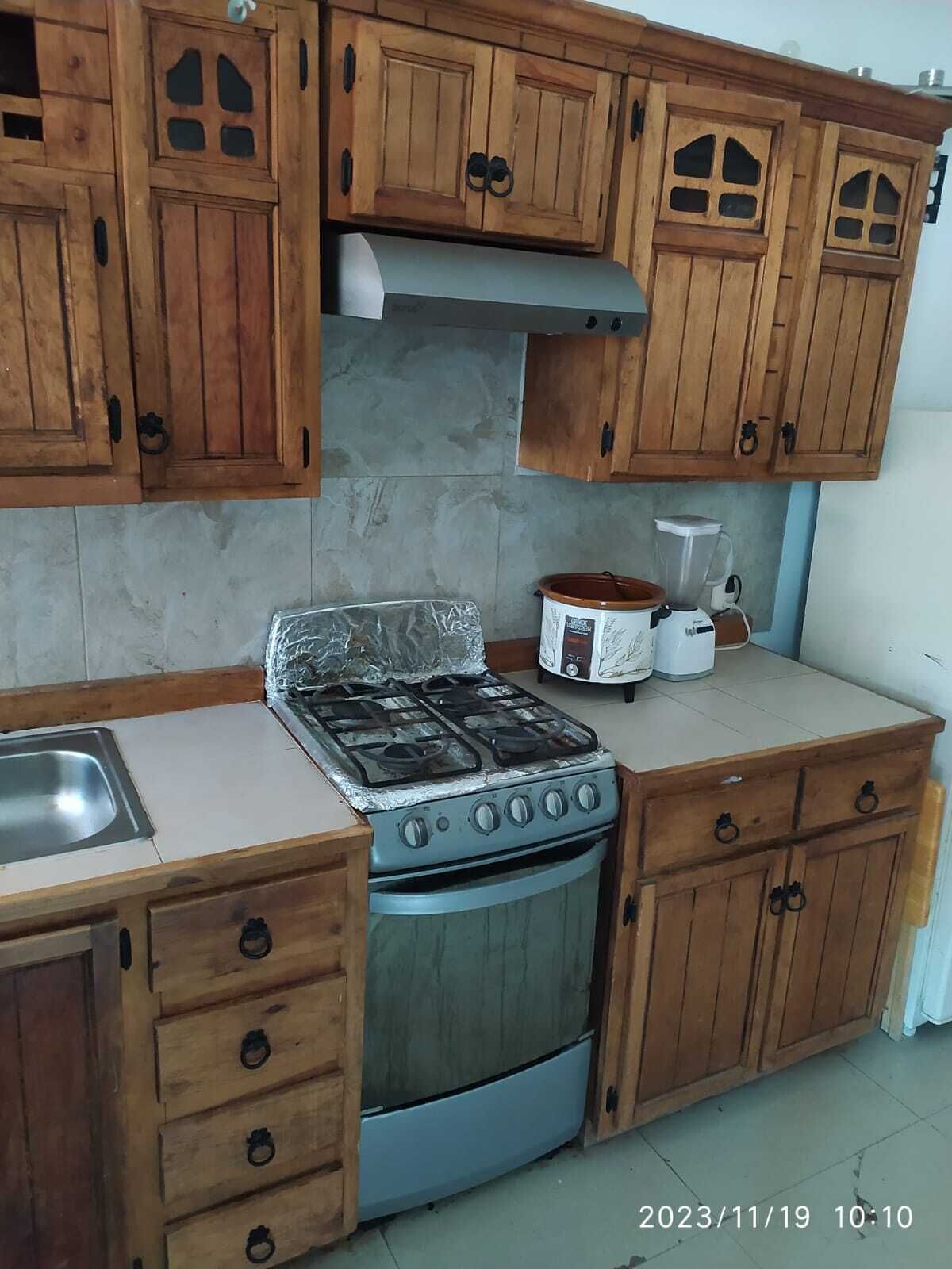 雪櫃、微波爐、焗爐、廚房用具/餐具/器皿