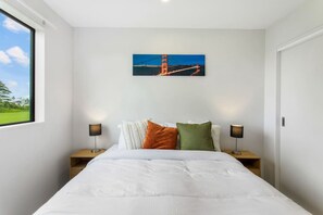 2 bedrooms, desk, iron/ironing board, free WiFi