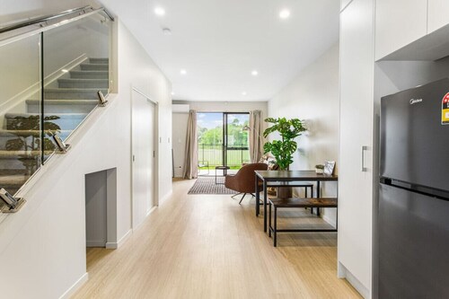 Urban Pulse Townhouse with parking