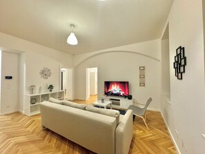 Living area - Rembrandt street Family Apartment (Vienna)