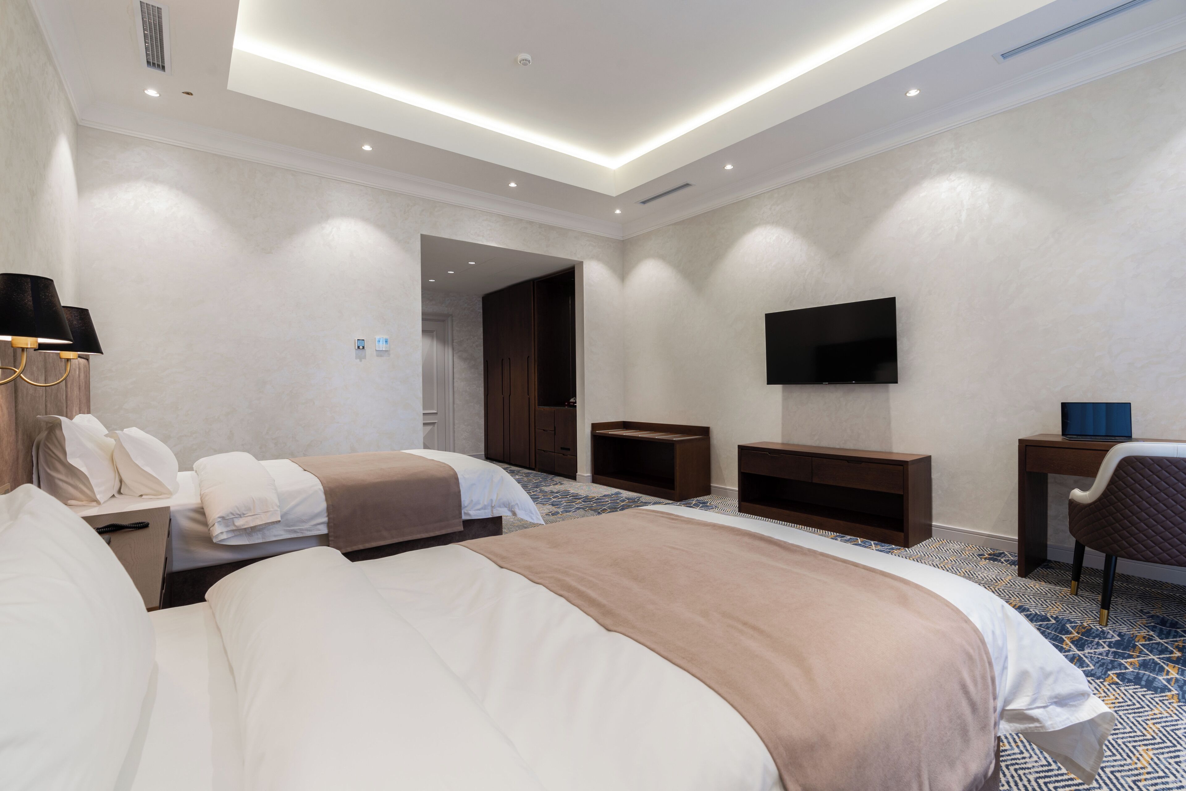 Habitación superior con 2 camas individuales | Ropa de cama hipoalergénica y minibar 