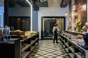 Desayuno buffet incluido todos los días 