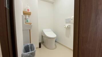 Hårtørrer, håndklæder