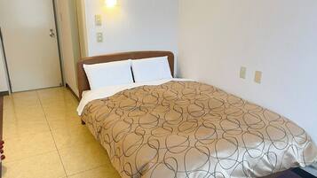1 bedroom, desk, free WiFi, bed sheets