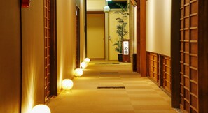 Interior - Hamachiyokan A Japanesemodern Koigatarinoma where you can see Ise Bay / Ise Mie (Ise)