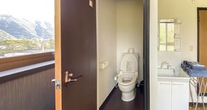 Hair dryer, towels - Nonsmoking Westernstyle triple room for 1 to 4 / Hachijoshima Hachijo-cho Tokyo (Hachijoshima Hachijo-cho)