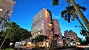 Exterior - Anniversary Twin Open Memorial Anniversary Plan / Naha Okinawa (Naha)