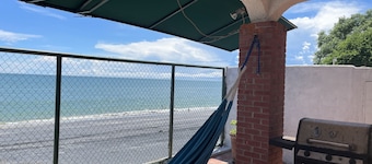 Beachfront Villa in Decameron