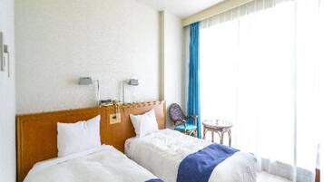 1 habitación, escritorio, tabla de planchar con plancha y wifi gratis