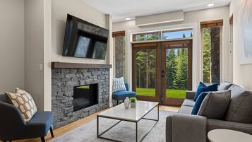 TV connectée, cheminée