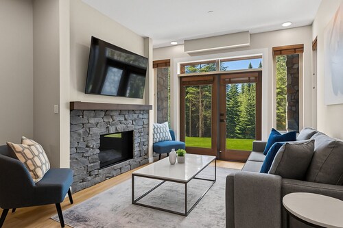 Sun Peaks Condo - True Ski In/Ski Out

