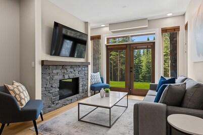 Sun Peaks Condo - True Ski In/Ski Out

