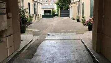 Enceinte de lâhĂ©bergement