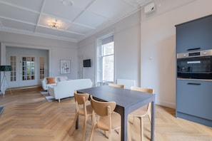 Dining - Priorsgate | Lumsden Apartment (St Andrews)