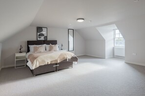 3 habitaciones, tabla de planchar con plancha y wifi gratis 