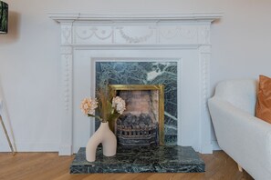 Interior - Priorsgate | Oliphant Apartment (St Andrews)