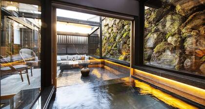 Sumiya Hagakure Terrace and openair bath overlo / Takayama Gifu