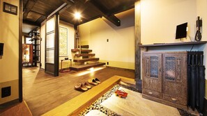 Interior - Sumiya Hagakure Terrace and openair bath overlo / Takayama Gifu (Takayama)