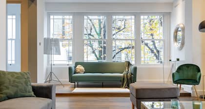 *| Perfectly Splendid Triplex House in Chelsea |*