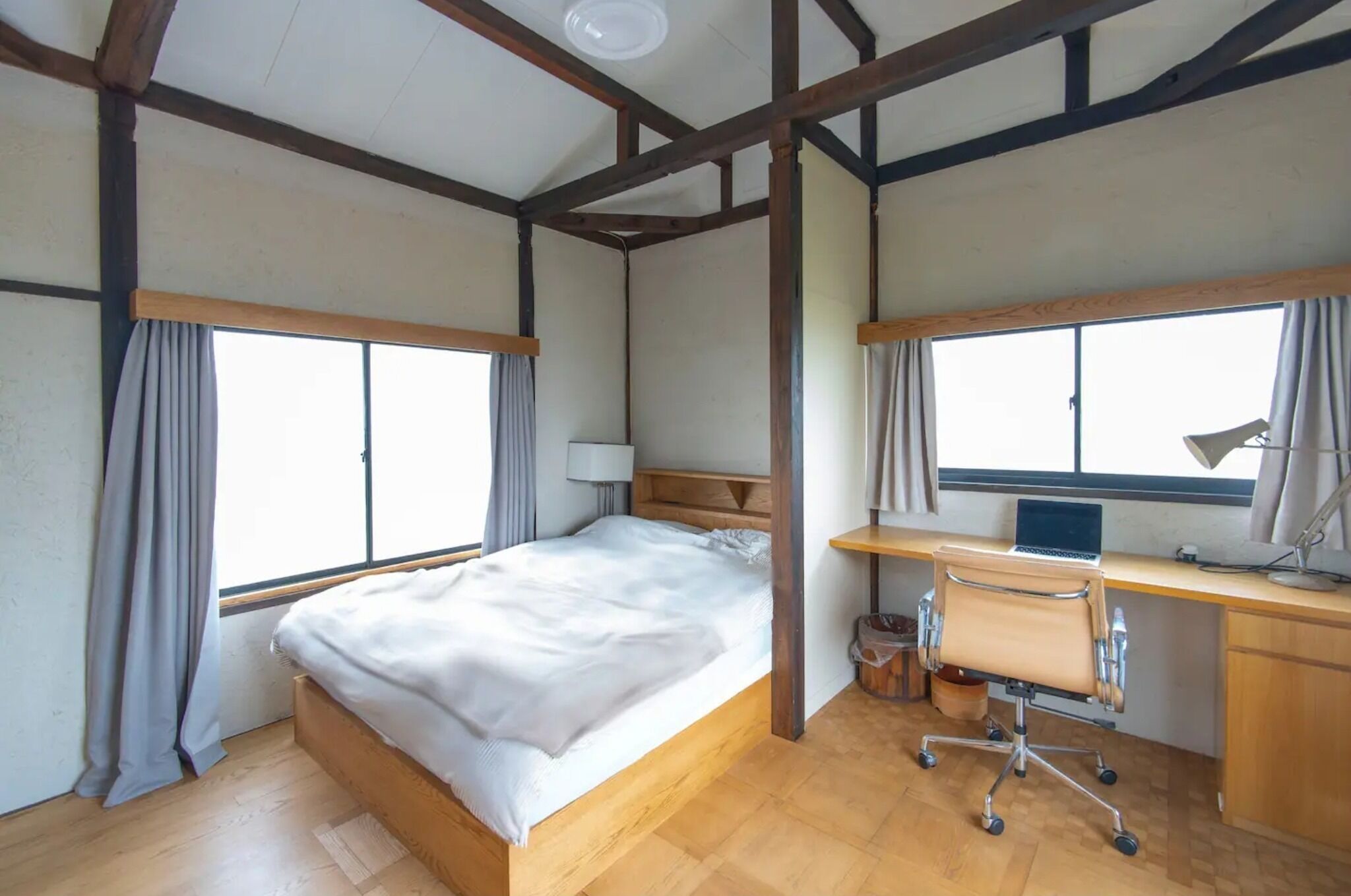 2 bedrooms, desk, free WiFi, bed sheets