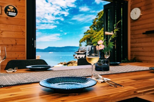 Whole house rental surrounded by sea and forest / Sasebo Nagasaki