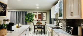 4-bedroom vacation home just  20 mins to NYS times Square.