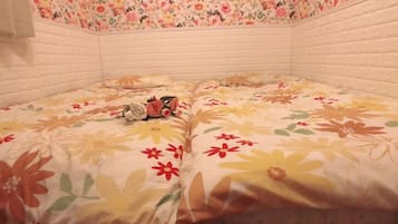 1 bedroom, free WiFi, bed sheets