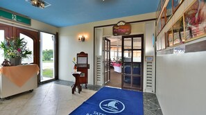 Hall