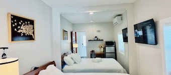 Adorable 1 bedroom mins away to NYC in Teaneck