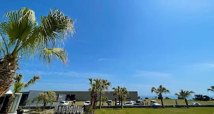 Hiheen Uma Kuiku room / Kushima Miyazaki