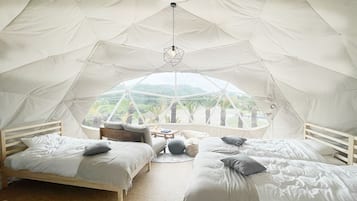 1 bedroom, desk, free WiFi, bed sheets