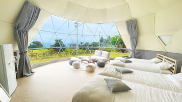 1 室のベッドルーム、デスク、WiFi (無料)、ベッドシーツ