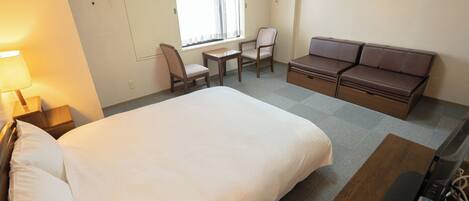 1 bedroom, desk, free WiFi, bed sheets