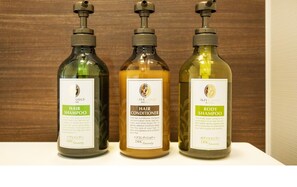 Hårtork och handdukar