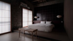 3 多间卧室、办公桌、免费 WiFi、床单