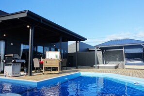 Pool - Private villa with private pool barrel sauna and / Tateyama Chiba (Tateyama)