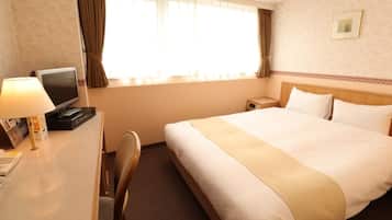 1 bedroom, desk, WiFi (free), bed sheets