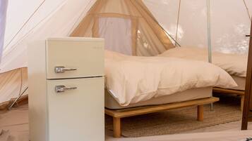 1 bedroom, desk, free WiFi, bed sheets