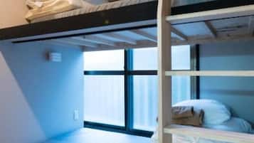 1 bedroom, desk, WiFi (free), bed sheets