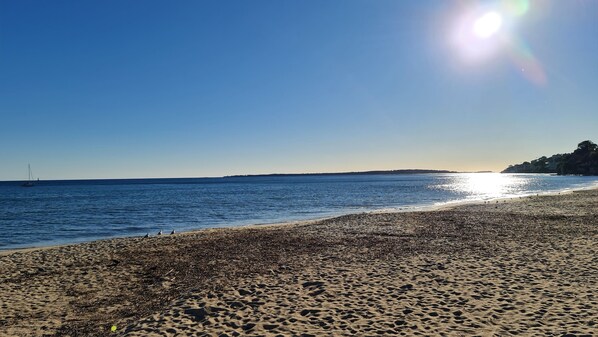 Beach - Golfe Juan Studio à 5 Minutes de la Plage (Vallauris)