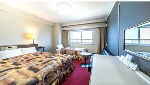 1 chambre, bureau, fer et planche à repasser, Wi-Fi gratuit