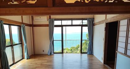 A guesthouse where you can watch the spectacular s / Izumigun Kagoshima